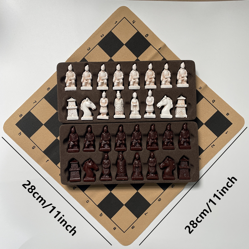 New design of small-sized ches - огляд і ціна Board Game Festival