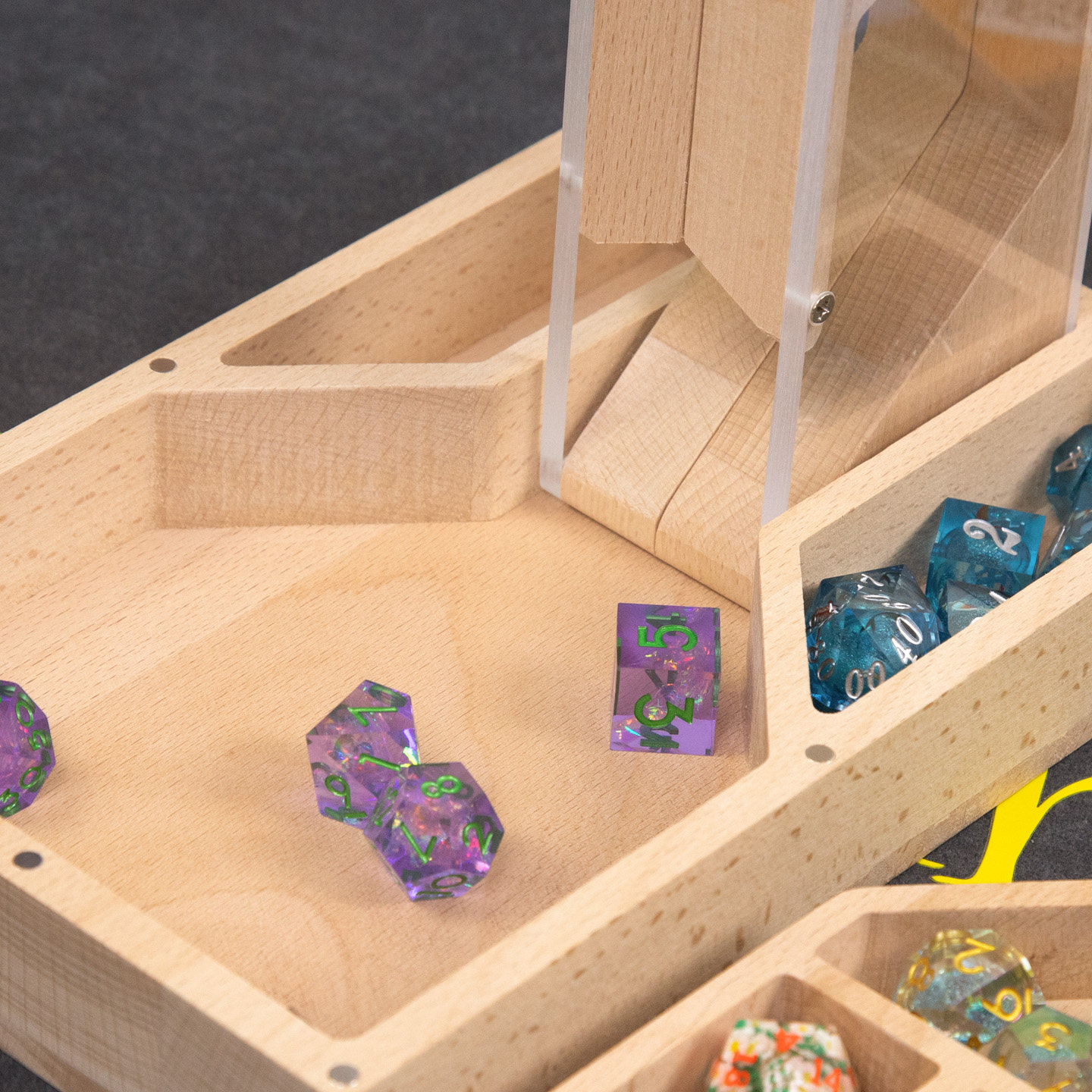 For Pokemon Sanseking Magnetic - огляд і ціна Dice Tower Wooden